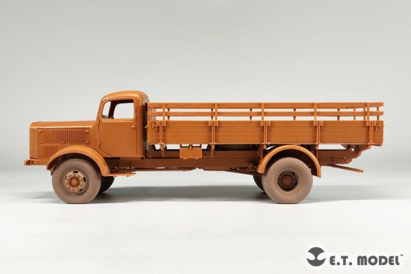 E.T. Model P35-160 WWII German L4500A Cargo Truck Sagged Wheels 1/35