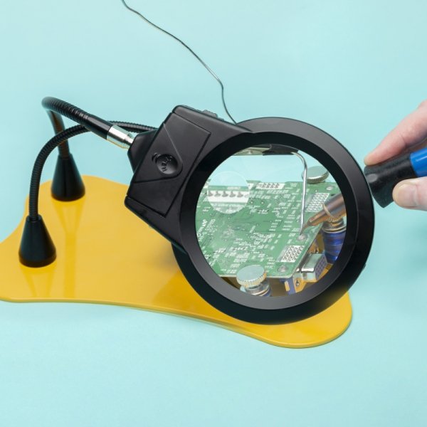 Modelcraft PCL2500 Magnetic Soldering &amp; Work Station