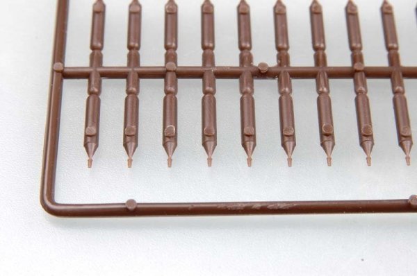 Trumpeter 02037 U.S. T72E1 steel track for U.S. M24 light tank (early) (1:35)