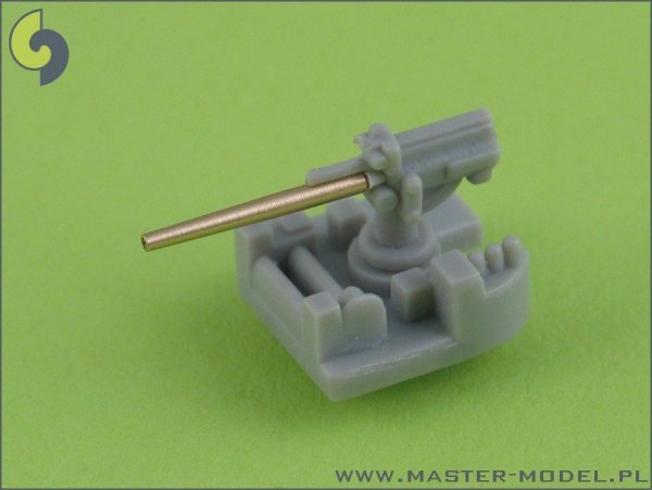  Master SM-350-027 USS San Francisco CA-38 (1942) armament - 8&quot; (9pcs), 5&quot; (8pcs), 1,1&quot; (16pcs)