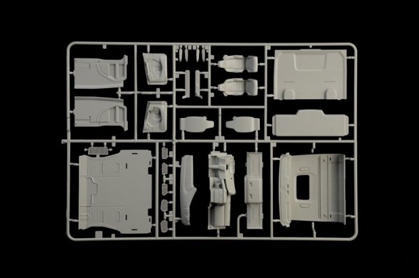 Italeri 3961 Scania S770 4x2 Normal Roof - LIMITED EDITION 1/24