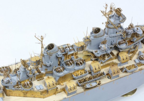 Pontos 37026FB USS BB-63 Missouri 1945 Advanced Detail Up Set (Deck Blue 20B stained wooden deck) (1:350)