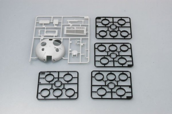 Trumpeter 00376 Soviet T-62 Main Battle Tank Mod.1962 (1:35)