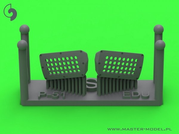 Master AM-72-174 P-51 Mustang - pokrywa wlotu powietrza do gaźnika - typ standardowy z otworami (do modelu Eduard) 1/72