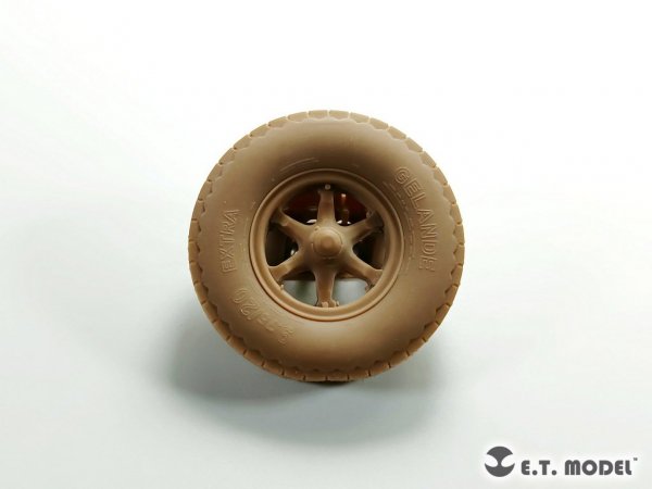 E.T. Model P35-134 WWII German Sd.Kfz.7(8t) Sagged Front Wheels &amp; Spare Wheel Type.3 for Dragon / Trumpeter kit 1/35