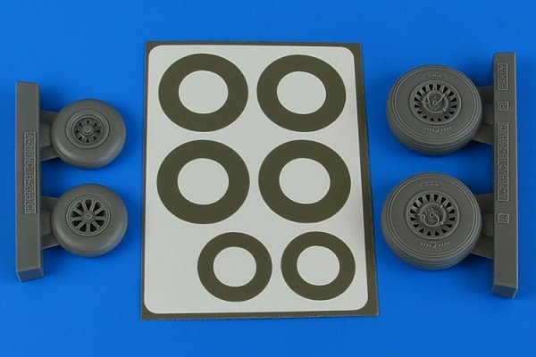 Aires 4841 A-26B/C (B-26B/C) Invader wheels &amp; paint masks early 1/48 ICM