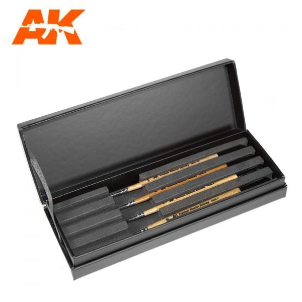 AK Interactive AKSK-10 PREMIUM SIBERIAN KOLINSKY BRUSHES DELUXE CASE