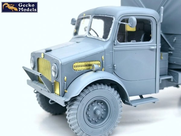 Gecko Models 35GM0153 Bedford OYD Truck 3t 4x2 GS (Wooden Cargo Body) 1/35