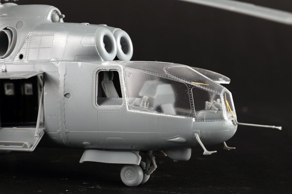 Trumpeter 05828 Mi-24A Hind-B 1/48