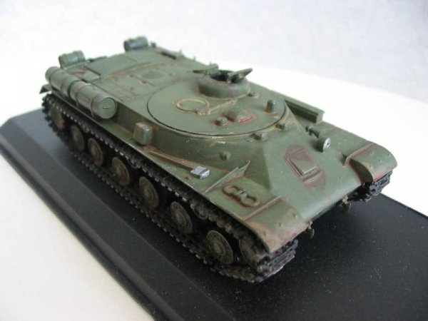 PST 72039 JS-2MT Armored Tow Tractor 1/72