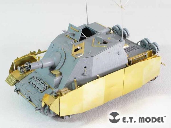 E.T. Model E35-233 WWII German Stu.Pz.IV&quot;Brummbar&quot; Schurzen（Mid Production) (For DRAGON Smart Kit) (1:35)