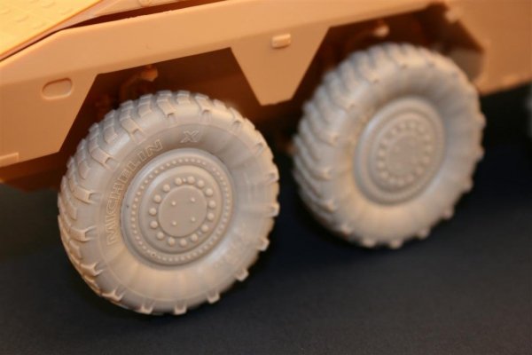 Panzer Art RE35-061 Wheels for Boxer MRAV (Hobby Boss Kit) 1/35