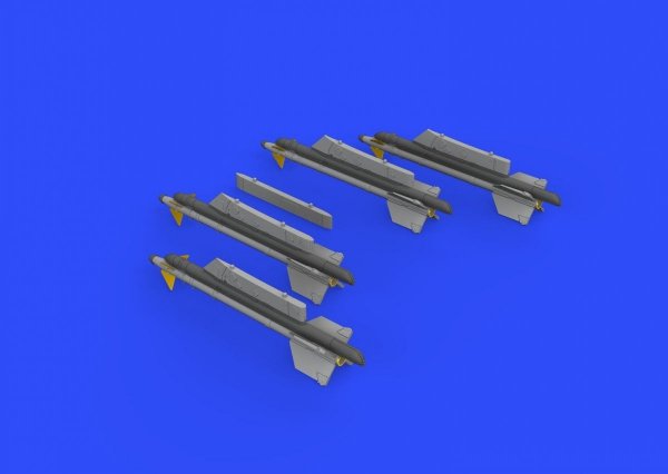 Eduard 672188 R-13M missiles w/ pylons for MiG-21 1/72