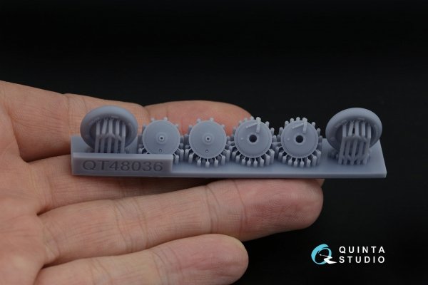 Quinta Studio QT48036 I-16 Wheels (late type) with separate hubs and weighted tires (all kits) 1/48