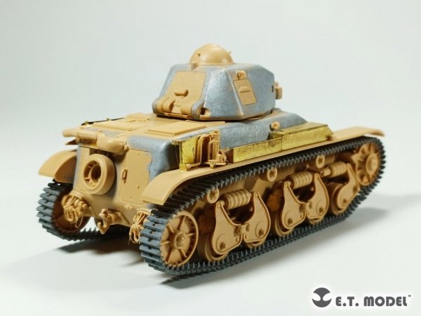 E.T. Model P35-033 WWII French Renault R35 Light Infantry Tank Workable Track ( 3D Printed ) 1/35