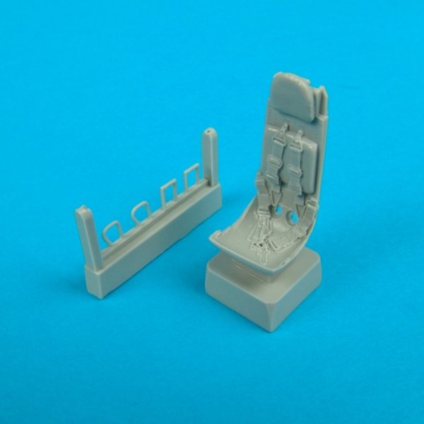 Quickboost QB48025 He 162 ejection seat with safety belts ITALERI 1/48