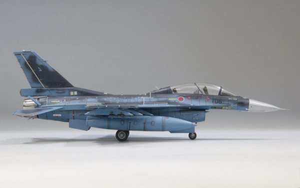 Fine Molds FP49 JASDF F-2B Fighter 1/72