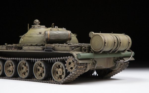 Zvezda 3622 T-62 Soviet Main Battle Tank 1/35