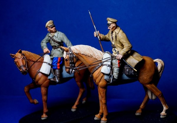 Toro 35F156 Wojna Polsko-Bolszewicka 1920 - Bolszewicka kawaleria Budionnego (dwie figurki konne z wymiennymi głowami) 1/35