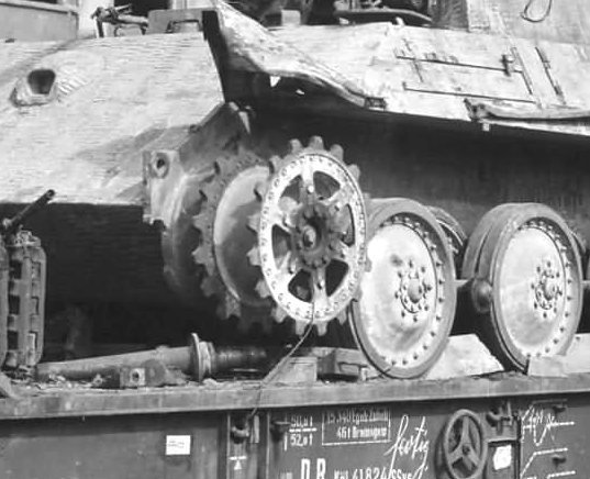 Panzer Art RE35-327 Damage drive wheels for “Panther” tank 1/35