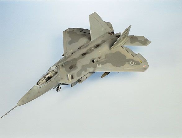 Italeri 1207 F-22 Raptor (1:72)