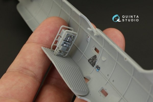 Quinta Studio QD48100 IL-4 3D-Printed &amp; coloured Interior on decal paper (for Xuntong kit) 1/48