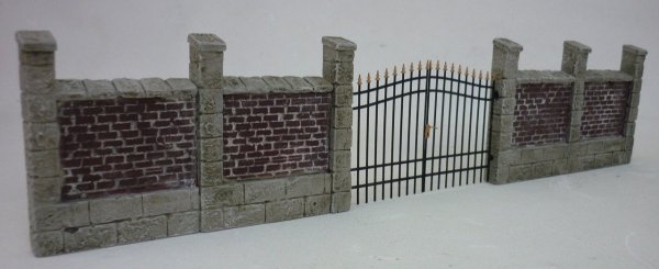 RT-Diorama 35230 Wrought iron fence with Brickwall 1/35