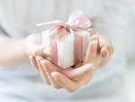 Co kupić bliskiej osobie na prezent? Ciekawe pomysły na piękny upominek
