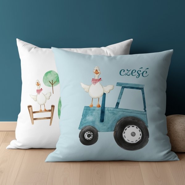 Poszewka na poduszkę MAYA MOO Farma TRAKTOR 40 x 40 cm niebieska (PSBA0005B)