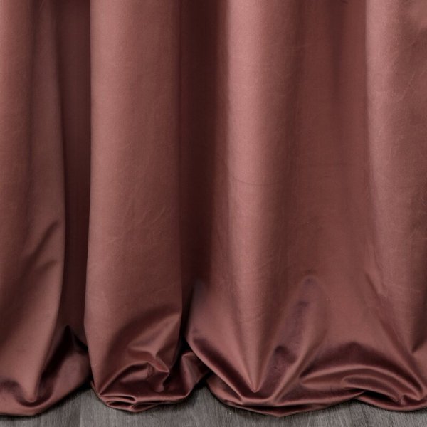 PIERRE CARDIN zasłona SIBEL z miękkiego i delikatnego welwetu, 140x270cm ciemny róż 