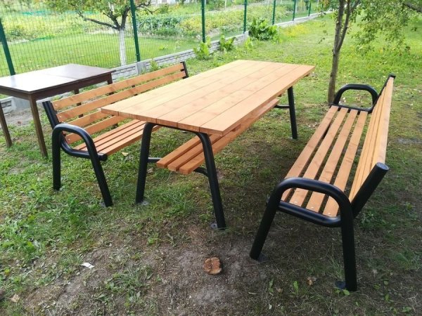 Zestaw, meble ogrodowe, meble parkowe, na plac zabaw,  stół, dwie ławki i dwa krzesła z rur Alicja ZO XXXL 200 cm 