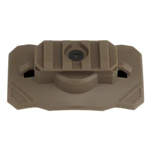 Uniwersalny montaż latarki na hełm - Tan