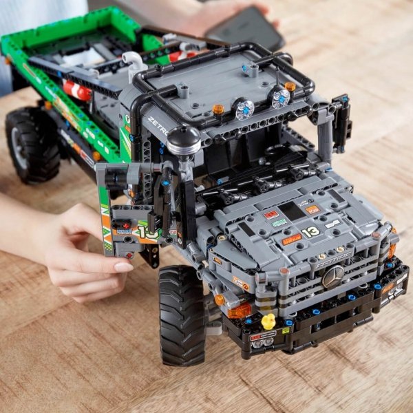 LEGO Technic 42129 Ciężarówka