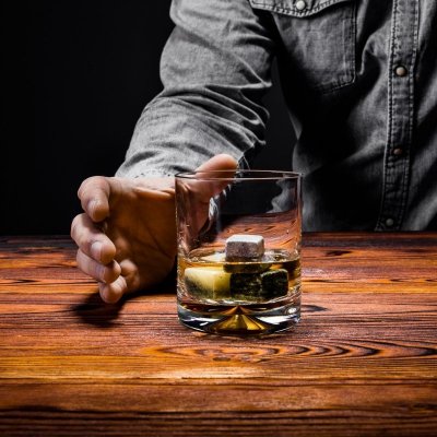Etui na whisky ze szklankami Froster