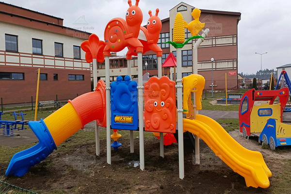 plac zabaw, plac zabaw przedszkolny, place zabaw do przedszkoli, place zabaw z certyfikatem, plac zabaw metalowy, place zabaw producent, plac zabaw z certyfikatem, plac zabaw animals 