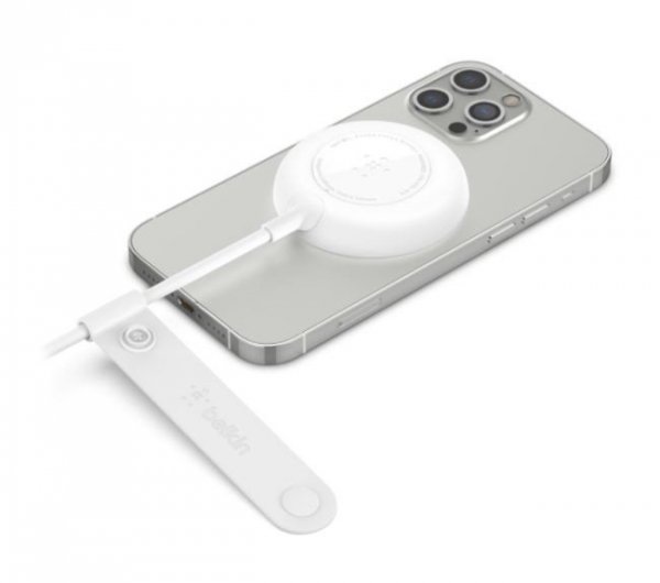 Belkin Bezprzewodowa ładowarka MagSafe 7.5W dla Iphone 13 i 12 Biała z zasilaczem
