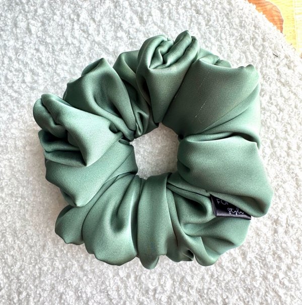 Scrunchie Gumka do włosów SZAŁWIA rozmiar medium