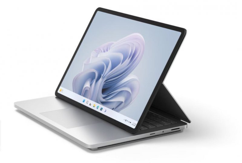 Microsoft Laptop Studio 2 Win11Home i7-13800H^16GB^512GB^GeForce RTX 4050^14cali