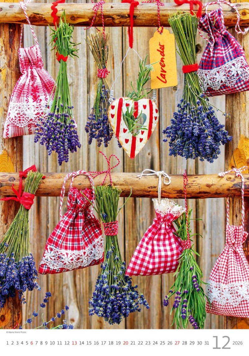 kalendarz ścienny na rok 2026, piękne zdjęcia o wym. 31.5 x 45 cm