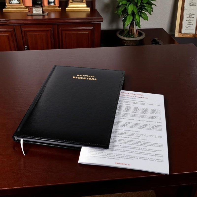 kalendarz z listą zadań dyrektora szkoły na rok 2025/2026