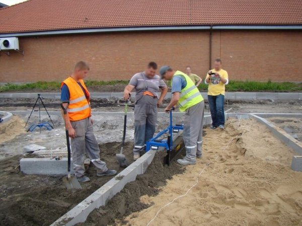 MIMAL SZL SZALUNEK ŚLIZGOWY DO KRAWĘŻNIKÓW MURKU OPOROWEGO