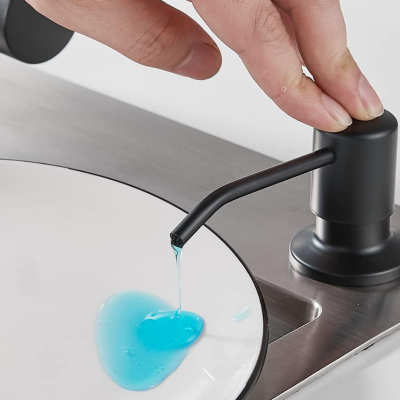 Dozownik na mydło płyn do zlewu czarny z pojemnikiem 500 ml