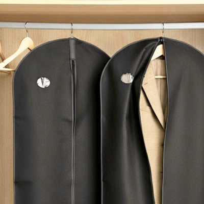 Pokrowiec na Ubrania 60x100 cm z Okienkiem – Ochrona Garniturów i Kurtek Czarny