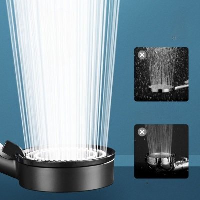 Czarny zestaw prysznicowy słuchawka, wąż, uchwyt