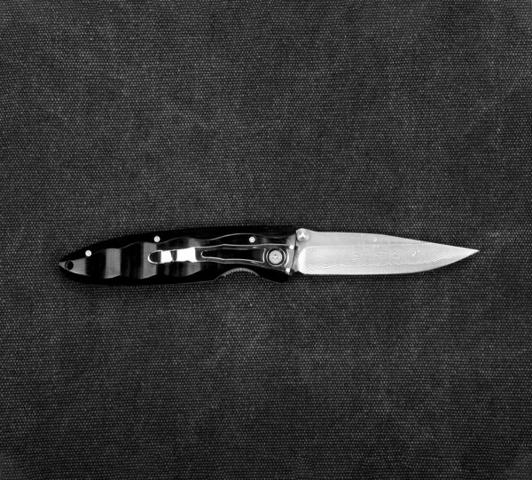 Nóż składany Mcusta Classic Wave Black Pakka Damascus