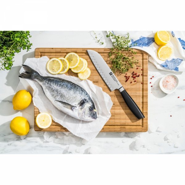 Nóż Santoku Z Rowkami 18 Cm Srebrny All * Star Zwilling