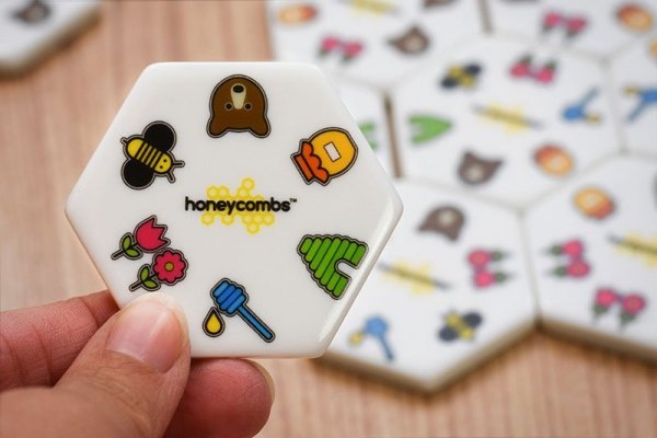 Karty Honeycombs Plastry Miodu - Gra Logiczna dla 1-8 Graczy