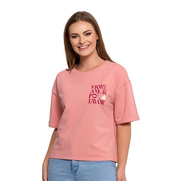 T-SHIRT DAMSKI O LUŹNYM KROJU Z NAPISAMI BD2400-013