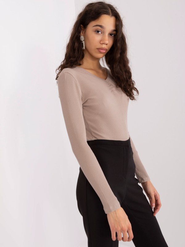 Bluzka-RV-BZ-9210.73-ciemny bezowy rozmiar - S/M