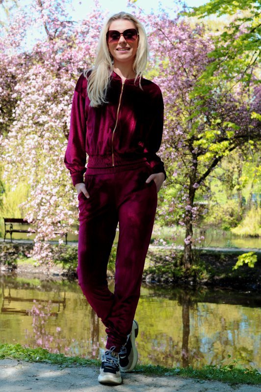 Goldenia Wine Red/Bordowy welurowy komple dresowy zapinany na zamek Merribel rozmiar - S